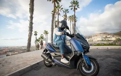 Scooter thermique vs scooter électrique : lequel choisir selon votre usage ?