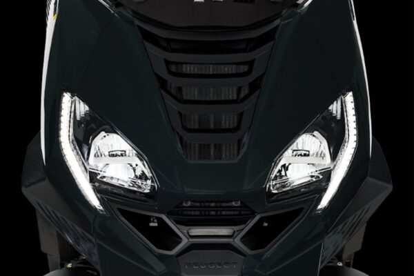 image PEUGEOT METROPOLIS BLACK EDITION fond