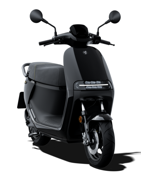 Scooter électrique Segway E300SE noir vue trois quarts