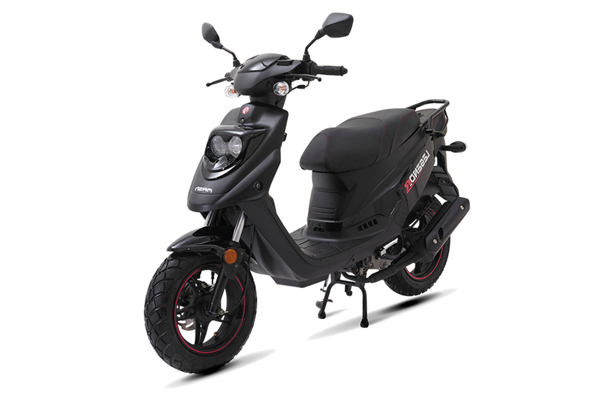 scooter Mash Legend'R 50 noir ,un scooter de 49,9 cm³ avec freinage à disque avant, roues de 12 pouces, et consommation économique de 2,1 L/100 km. Idéal pour la conduite urbaine.