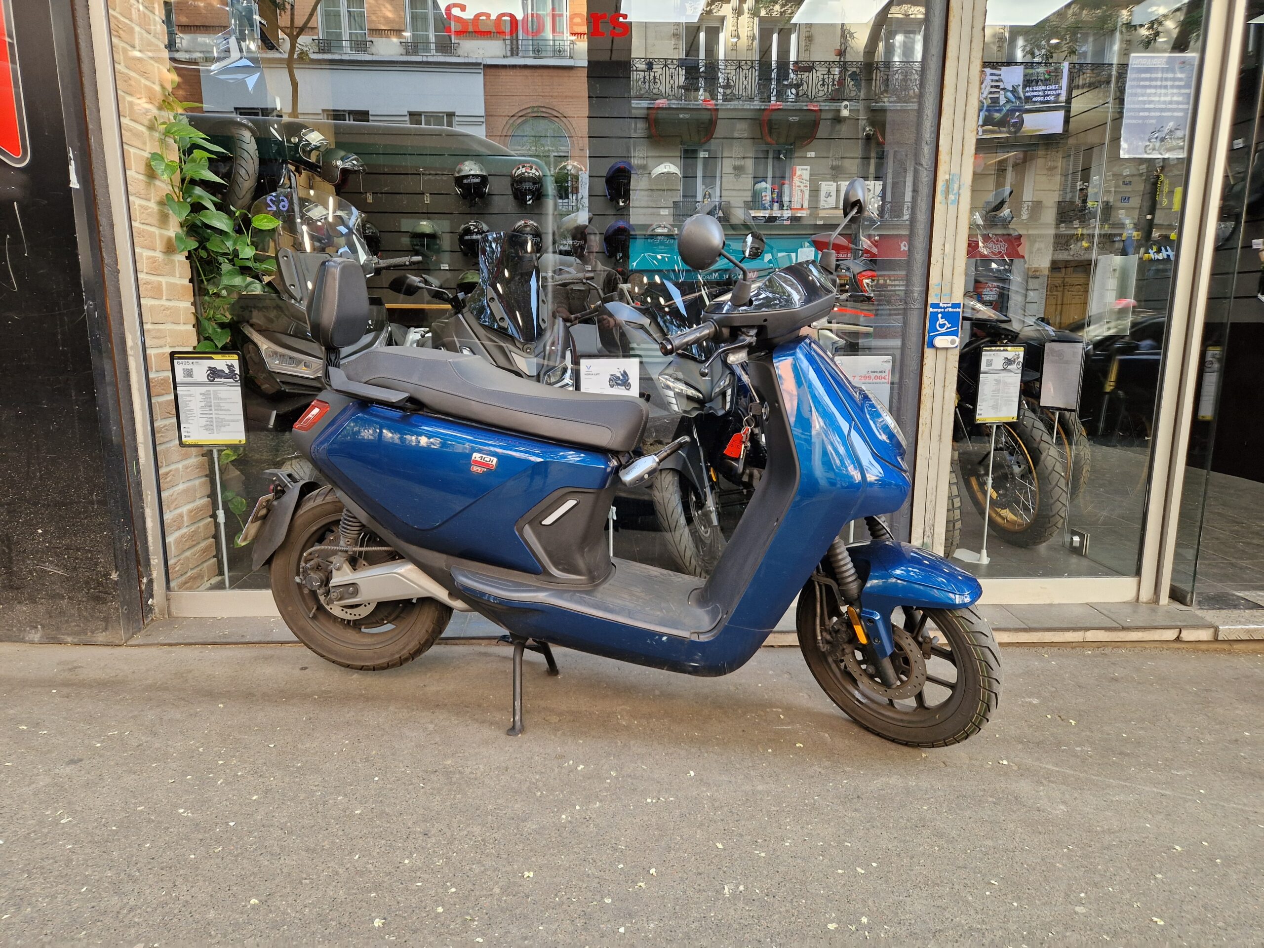 1000047924